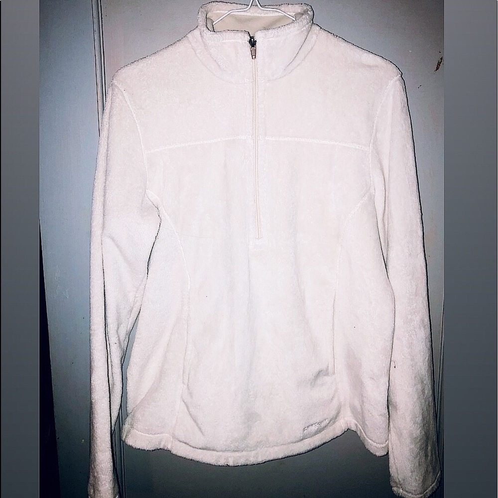 Off white Patagonia pullover . Great condition